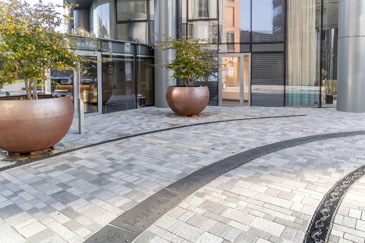 Chelsea waterfront entrance