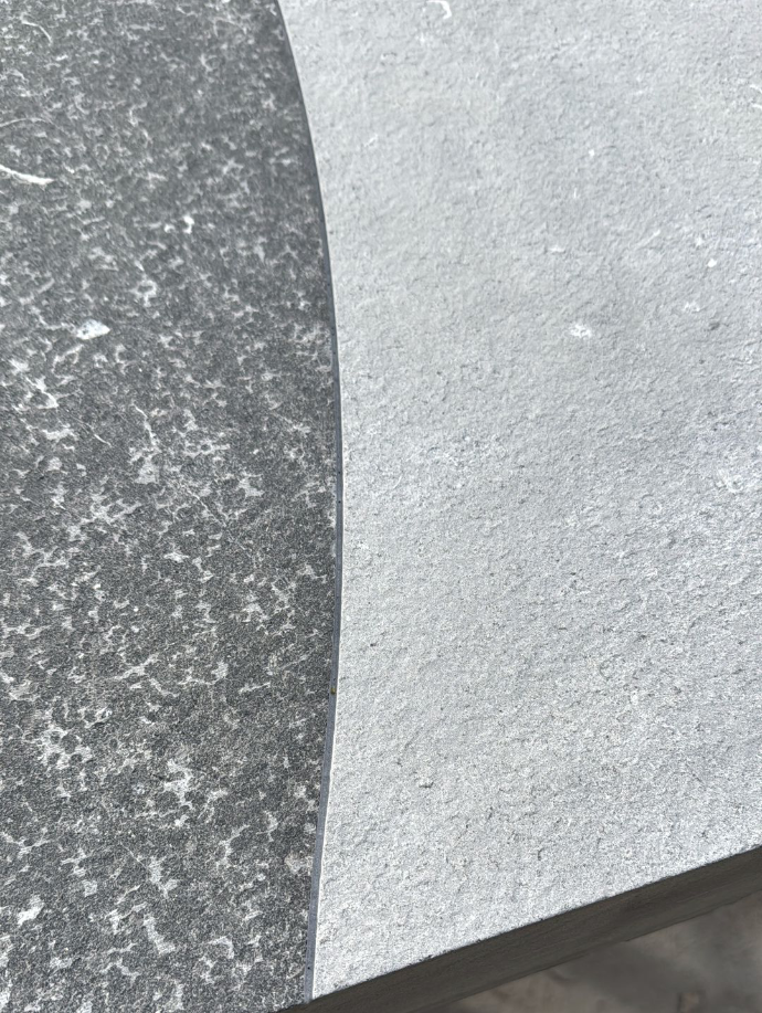 detailed image for flamed and sandblasted contrast in limestone